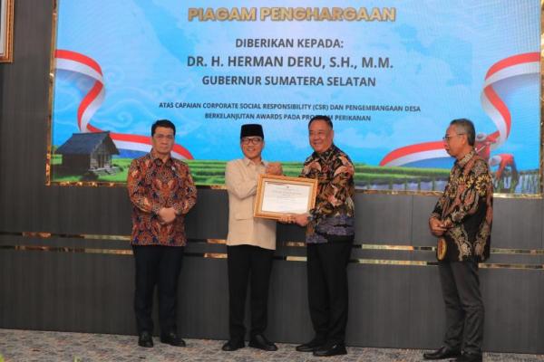 Mendes Yandri Ajak BUMN dan Swasta Tingkatkan Kepedulian terhadap Desa