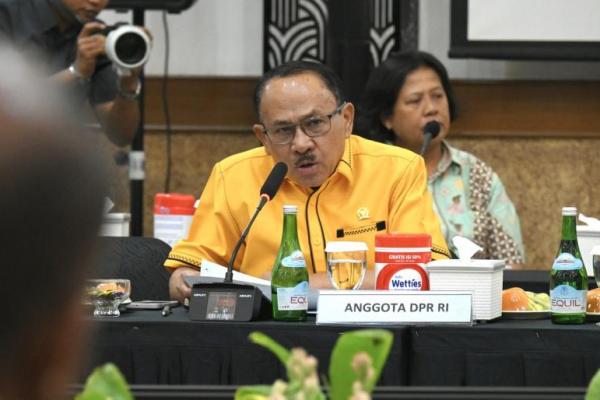 Pansus RUU HPI DPR Bahas Nasib Pekerja Migran