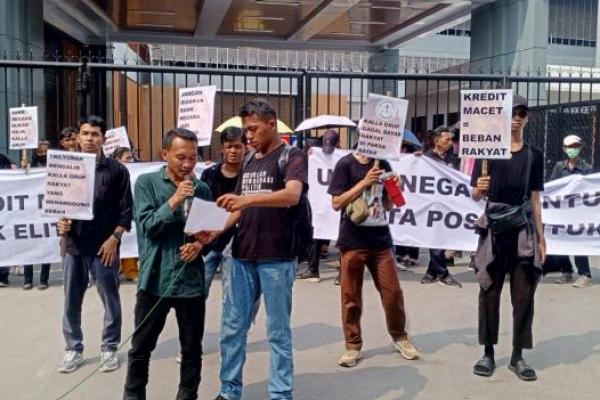Massa Aksi di BPK RI Desak Usut Dugaan Kredit Bermasalah Kalla Group