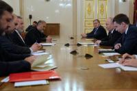 Putin Puji Perlawanan Iran atas Tekanan AS dan Israel