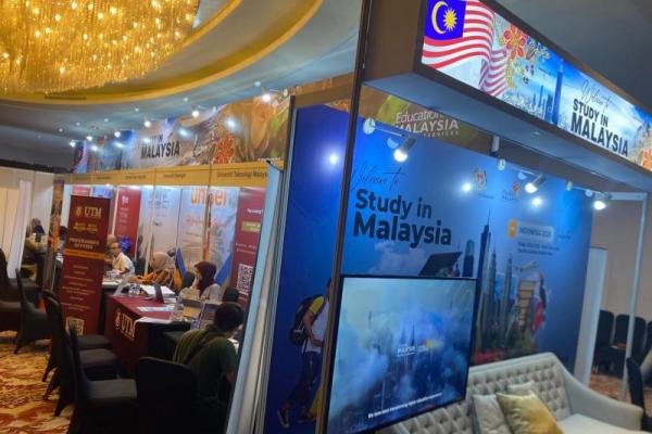 Minat Kuliah di Kampus Unggulan Malaysia? Cek Harganya