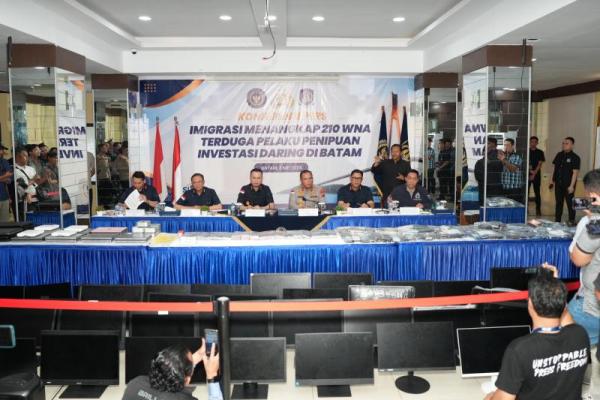 Sebanyak 210 WNA Ditangkap di Batam Terkait Penipuan Online
