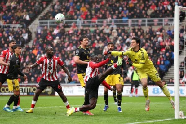 Carrick Puji Mentalitas Pemainnya Usai Tahan Imbang Sunderland