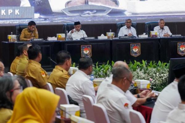 Wamendagri Sebut 11 OTT Kepala Daerah Jadi Alarm Pemberantasan Korupsi