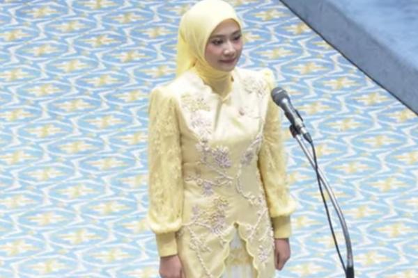 Adela Kanasya Adies Resmi Dilantik Jadi Anggota DPR