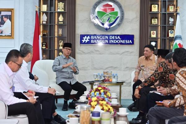 Terima Audiensi Bupati Garut, Mendes Ajak Maksimalkan Potensi Desa Ekspor