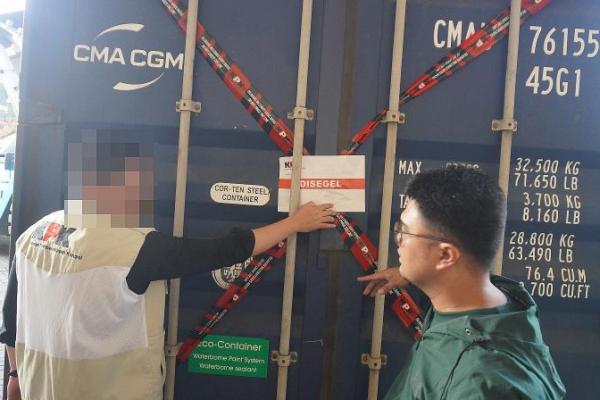KPK Sita Kontainer Berisi Suku Cadang Kendaraan Terkait Korupsi Bea Cukai