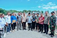 Kunjungi NTT, Mendes Yandri Ajak Kembangkan Desa Wisata dan Desa Tematik