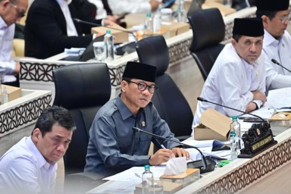 Komisi V Dorong Kemendes Perluas Mitra Sukseskan Kopdes Merah Putih