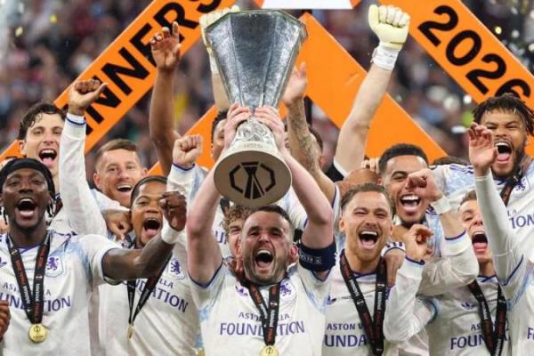 Unai Emery Kembali Buktikan Status Raja Kompetisi Eropa