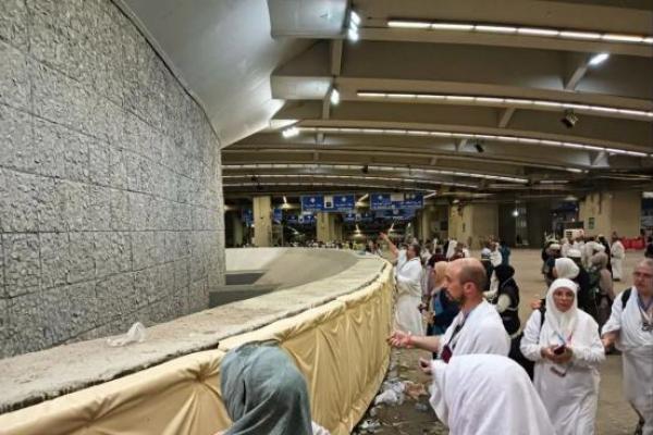 Jemaah Haji RI Dilarang Lempar Jumrah Pukul 10.00-14.00