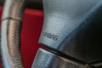 5 Tips Aman Mengendarai Mobil tanpa Airbag