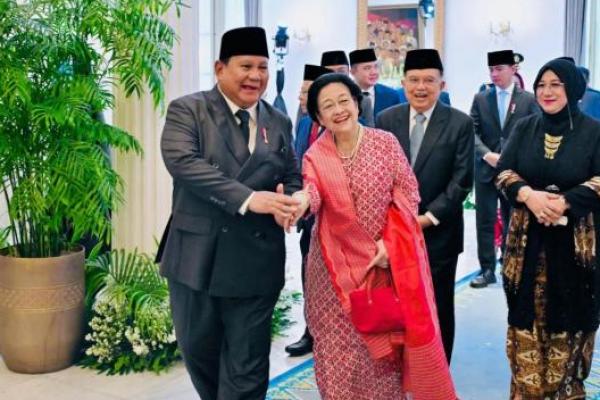 Momen Hangat Prabowo dan Megawati di Upacara Hari Lahir Pancasila