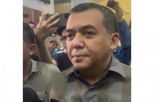 Wakil Menteri Imigrasi Silmy Karim Serahkan Diri ke KPK
