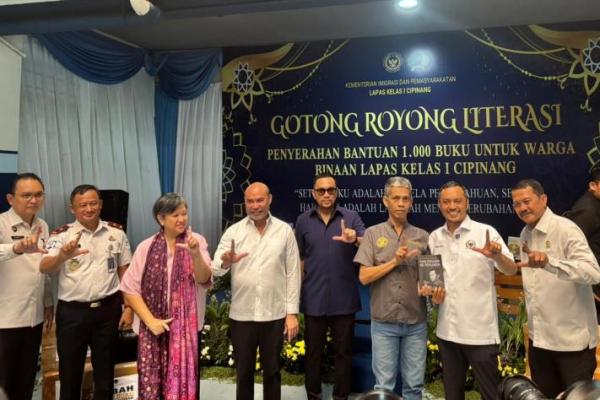 Fraksi NasDem Bangun Gerakan Literasi di Lapas Lewat Donasi Ribuan Buku