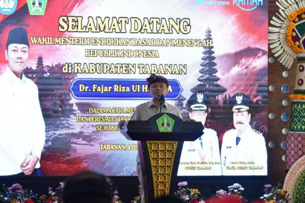 Kemendikdasmen Targetkan Revitalisasi 71 Ribu Sekolah Tahun Ini