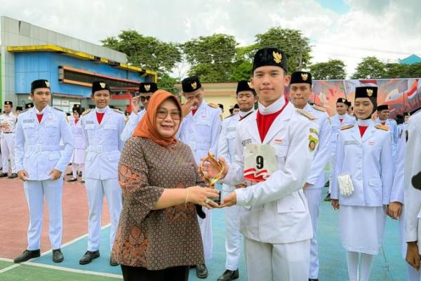 Raih Poin Tertinggi, SMAN 2 Samarinda Sabet Juara Pertama LKBB-PB Kaltim