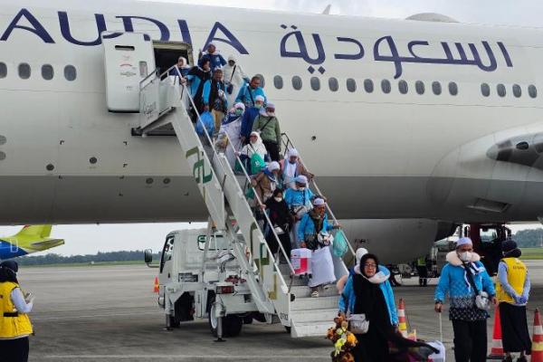 63.813 Jemaah Haji Tiba di Tanah Air, Kemenhaj Ingatkan Spirit Kemabruran