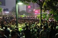 Massa Aksi di Kawasan Bundaran HI Mulai Membubarkan Diri