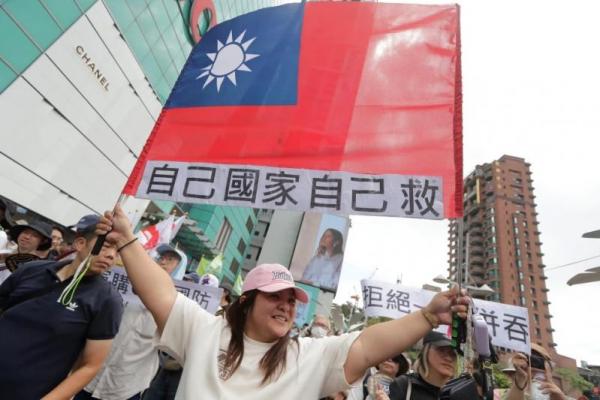 Taiwan Luncurkan Situs Berbagi Laporan Intelijen bagi WN China