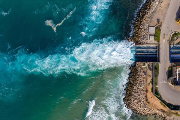 Saudi Jadi Negara Produsen Desalinisasi Air Laut Terbesar di Dunia