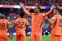 Belanda Diimbangi Jepang, Van Dik Dapat Kritik Pedas
