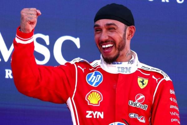 Bos Marcedes Sebut Dirinya Tak Ingin Bersaing dengan Lewis Hamilton
