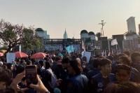 Ribuan Mahasiswa Kepung DPR, Soroti Kenaikan BBM dan Pemulihan Ekonomi