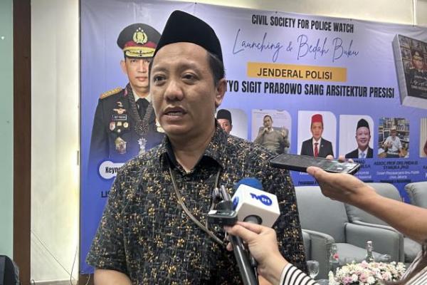 Perjalanan Karier Listyo Sigit Diulas dalam Buku Karya Ali Ramadhan