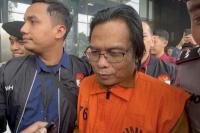 KPK Tahan Mantan Sekjen MPR Ma’ruf Cahyono