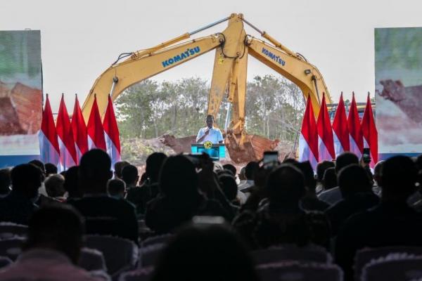 Menteri Bahli Sebut Proyek Abadi Masela Berpotensi Sumbang PDB Rp2.465 T