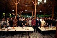 Gelar HUT Ke-4, Iwakum Serahkan Bantuan ke Jurnalis Terdampak PHK
