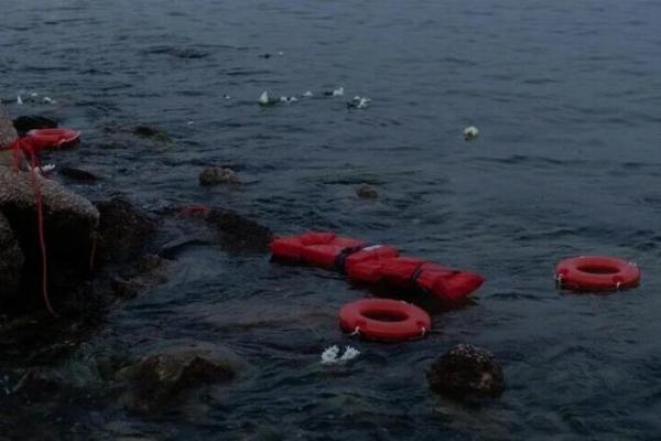 Kapal Migran Terbakar di Selat Inggris, 157 Orang Berhasil Diselamatkan