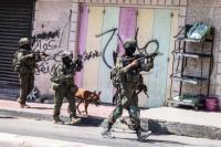 Pasukan Israel Serbu Pengungsi Qalandia, Tangkap Puluhan Warga Palestina