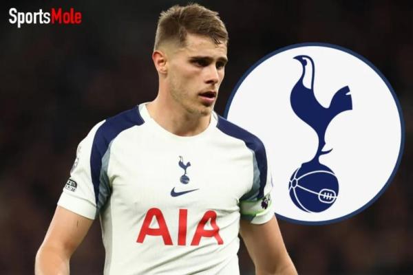 Tottenham Sepakat Perpanjang Kontrak Micky van de Ven