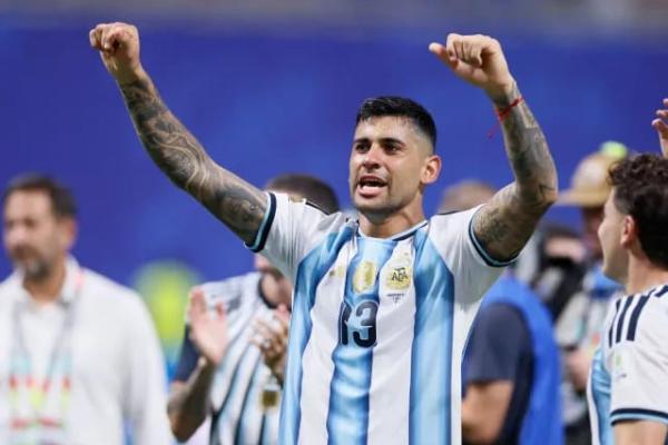 Scholes Sarankan MU Datangkan Cristian Romero