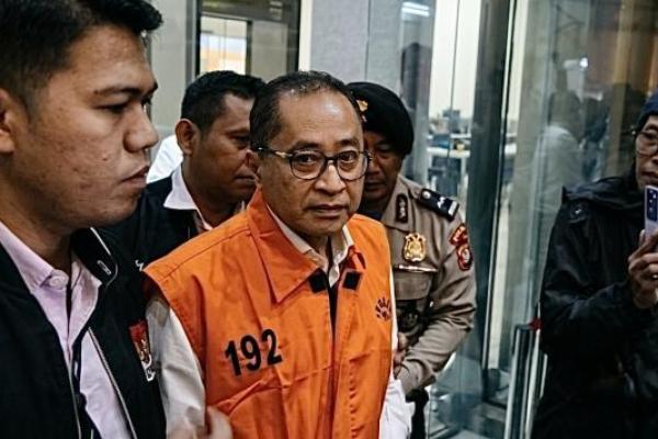 KPK Tahan Eks Pejabat Pajak Tersangka Penerimaan Gratifikasi