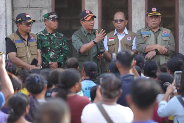 Warga Flores Masih Bertahan di Tenda, BNPB Minta Tak Panik-Tetap Waspada