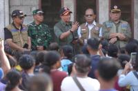 Warga Flores Masih Bertahan di Tenda, BNPB Minta Tak Panik-Tetap Waspada