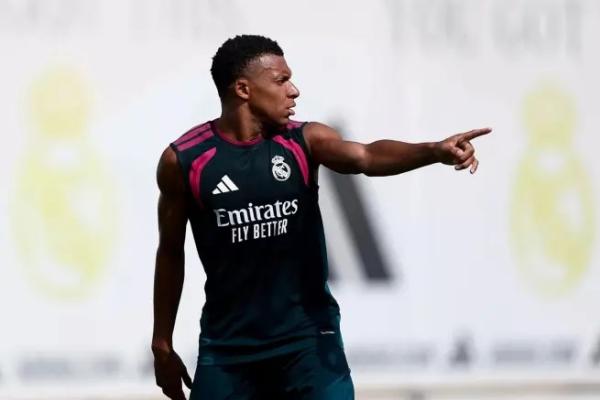 Bertandang ke Markas Espanyol, Mbappe Bawa Misi Khusus