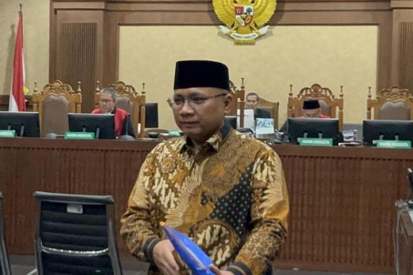 Hakim Tolak Eksepsi Yaqut Cholil Terkait Korupsi Kuota Haji