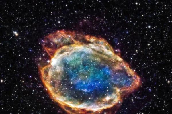 Debu Bulan Bisa Menyimpan Jejak Ledakan Bintang dari Jutaan Tahun Lalu