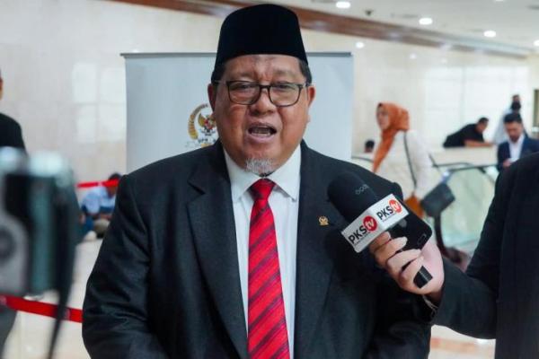 Hadapi Erupsi Anak Krakatau, DPR Minta Pemerintah Perkuat Kesiapsiagaan