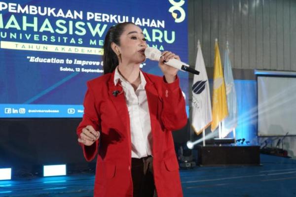 Jadi Mahasiswi UMB Semester 2, Dewi Perssik Bikin Heboh dan Beri Pesan Ini