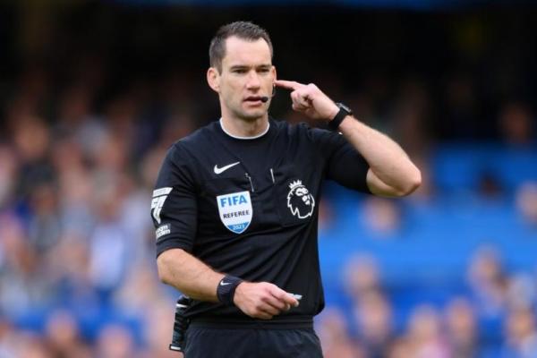 Wasit Australia Pimpin Laga AC Milan vs Benfica