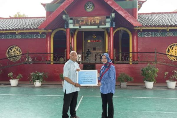 Coway Donasikan Pemurni Air ke Masjid Cheng Hoo Surabaya