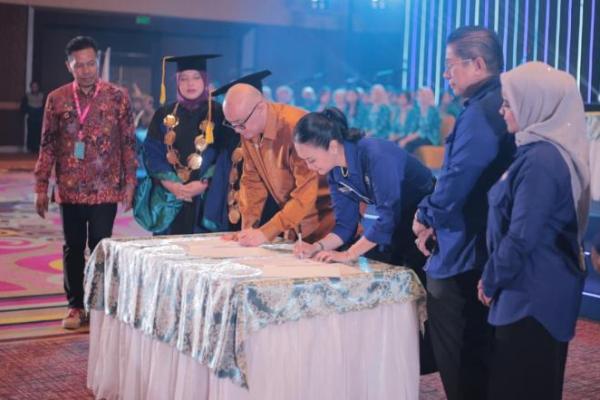 Dihadiri Sandiaga Uno, Politeknik LP3I Jakarta Gelar Wisuda Ke-27