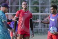 Jelang Hadapi Persija Jakarta, Gustavo Almeida Punya Target Khusus
