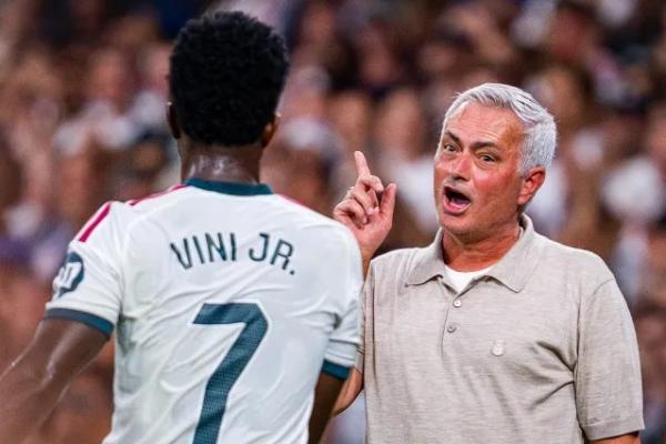 Performa Kian Menurun, Vinicius Sudah "Habis" di Madrid?