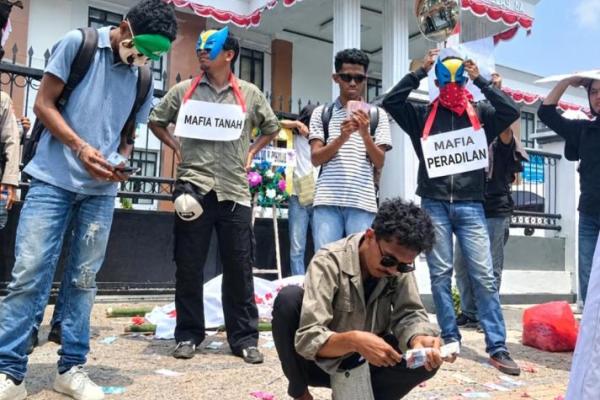 KAT dan Keluarga Ahli Waris Tolak Eksekusi Lahan Eks Hotel Anggrek